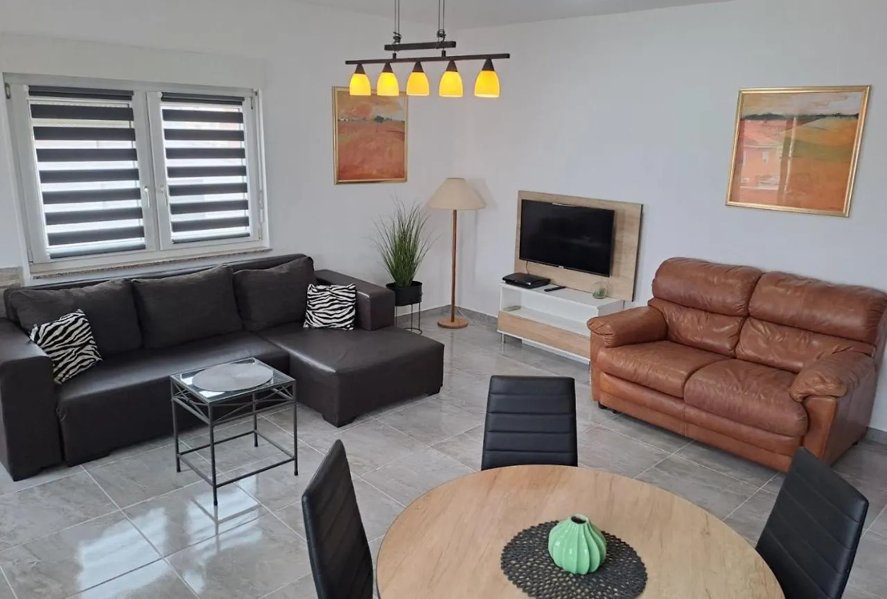 Bright & Cozy Medulin Apartments