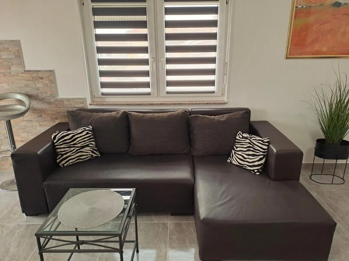 Bright & Cozy Medulin Apartments
