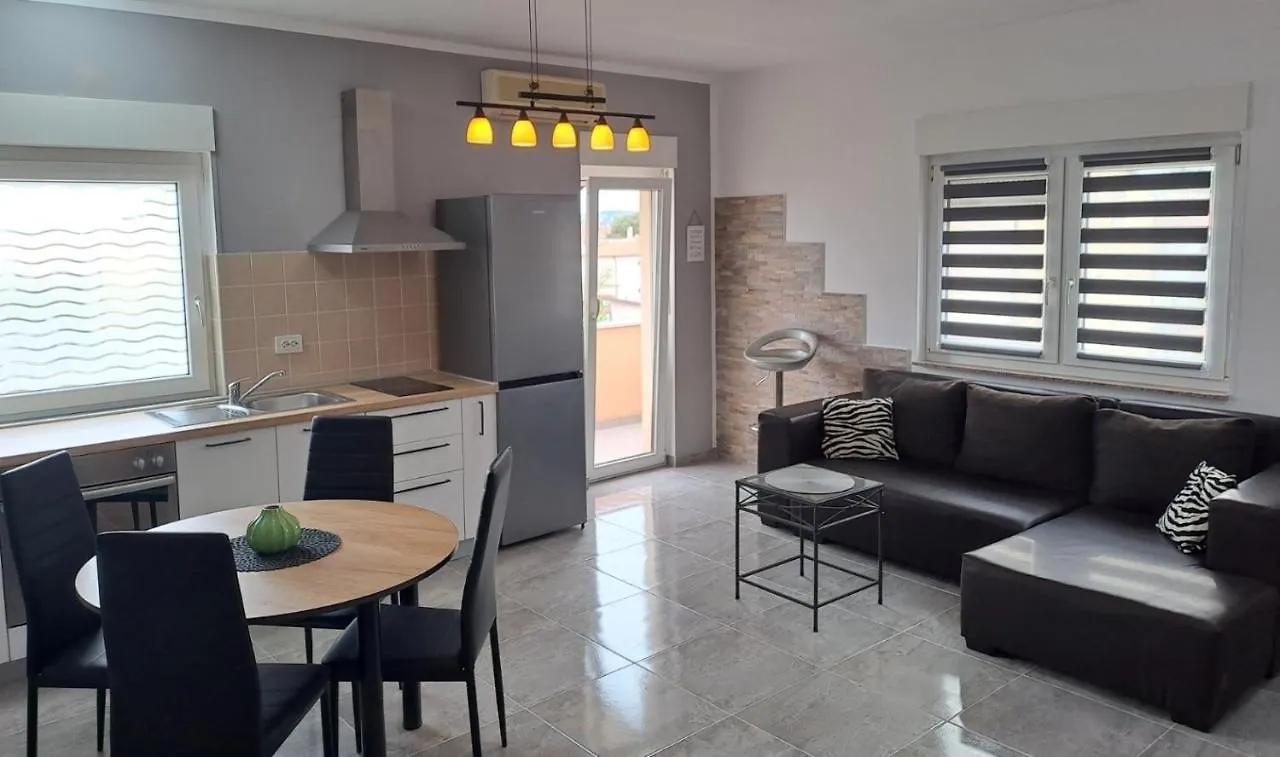 Bright & Cozy Medulin Apartments